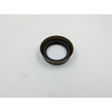 Front hub seal (late)