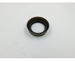 Front hub seal (late)