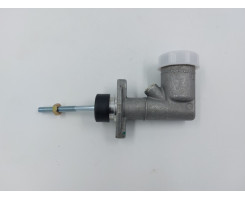 Clutch master cylinder (Super Snipe)