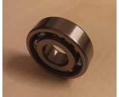 Rear hub bearing (early) Rear hub bearing (early)